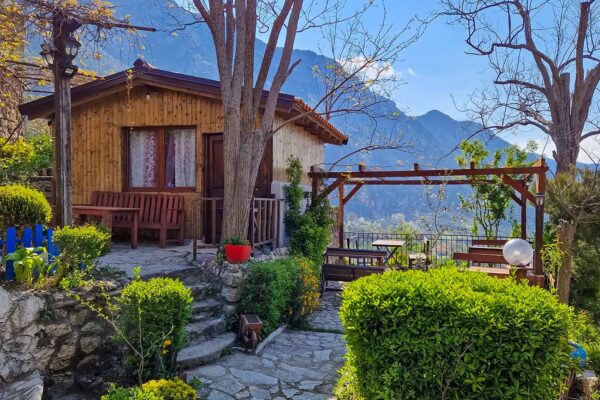 Guesthouse in Albania. Albania 4x4 off-road car rental. Saranda 4x4 car rental