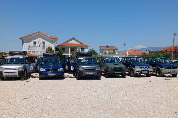 Albania 4x4 off-road car rental Rexton. Albania 4x4 off-road.
