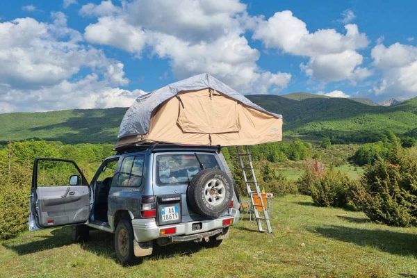 Albania 4x4 off-road car rental Rexton. Albania 4x4 off-road.