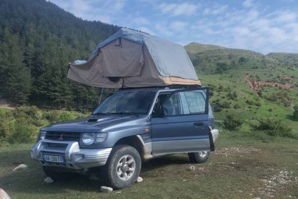 Albania 4x4 off-road car rental Rexton. Albania 4x4 off-road.