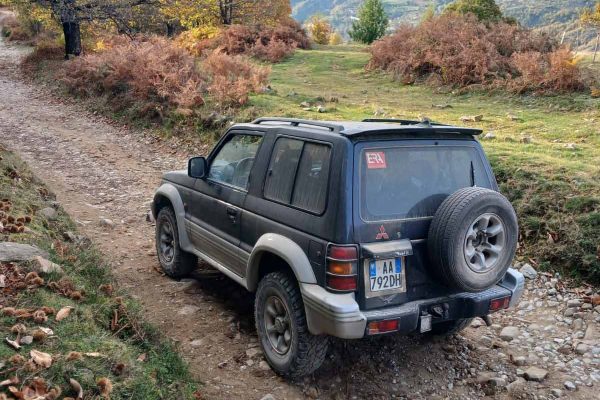 Albania 4x4 off-road car rental Rexton. Albania 4x4 off-road.