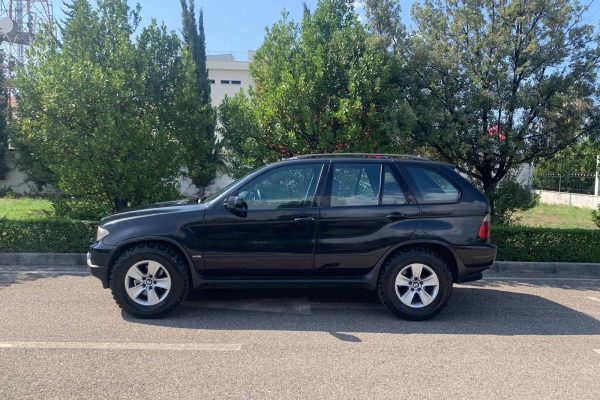 Albania 4x4 off-road car rental Rexton. Albania 4x4 off-road.