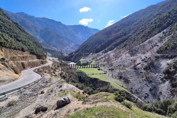 Albania 4x4 car rental. The Ali Pasha Aqueduct in Albania