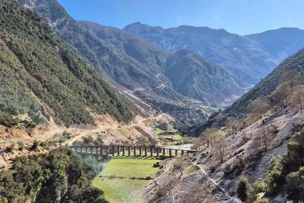 Albania 4x4 car rental. The Ali Pasha Aqueduct in Albania