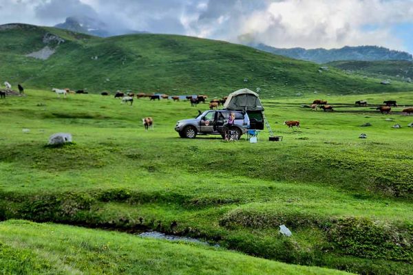 Mitsubishi Pajero 3. 4×4 Off-Road Expedition and Camping in Albania