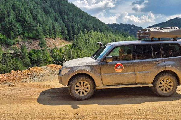 Mitsubishi Pajero 3. 4×4 Off-Road Expedition and Camping in Albania